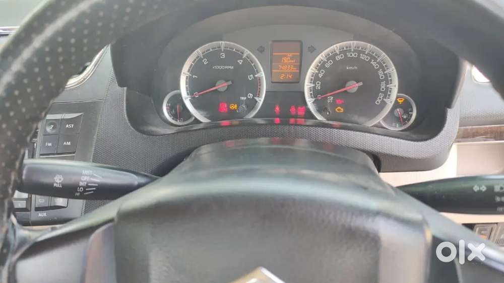 Maruti Suzuki Swift Dzire 2015 Diesel 75234 Km Driven