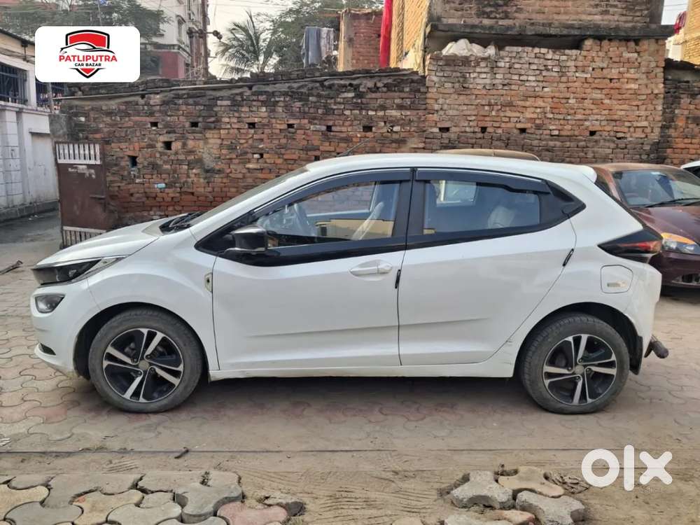 Tata Altroz Xz, 2020, Petrol