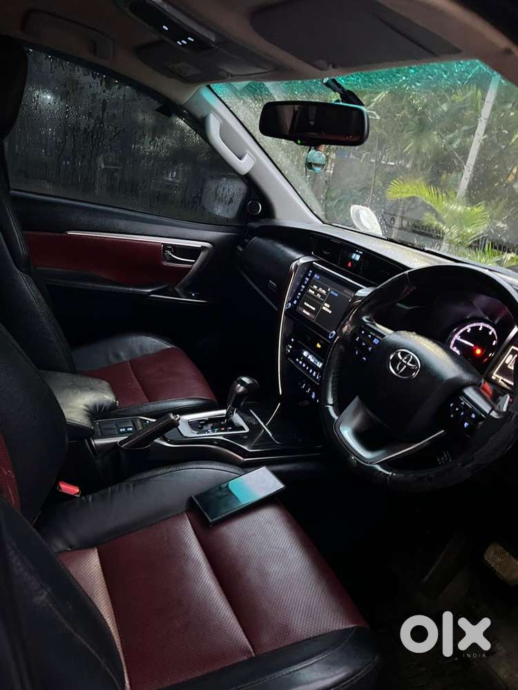 Toyota Fortuner Legender 2.8 4x4 Diesel Automatic 2023