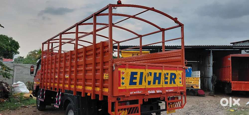 EICHER 16.3 FEET  HIGH TECH NEW BODY.