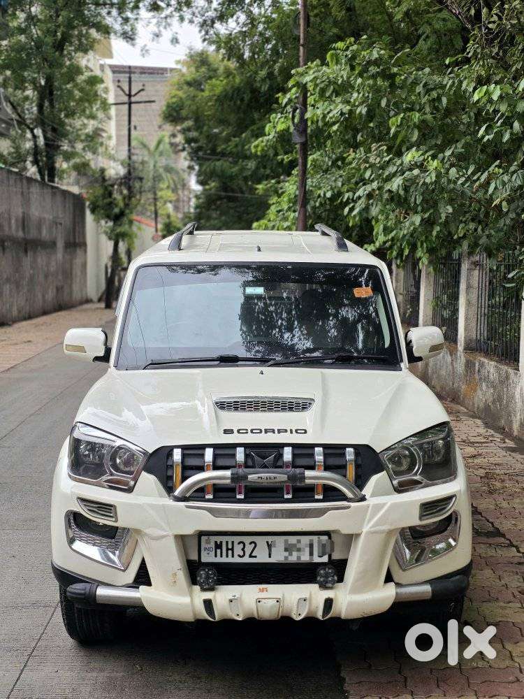 Mahindra Scorpio S4, 2015, Diesel