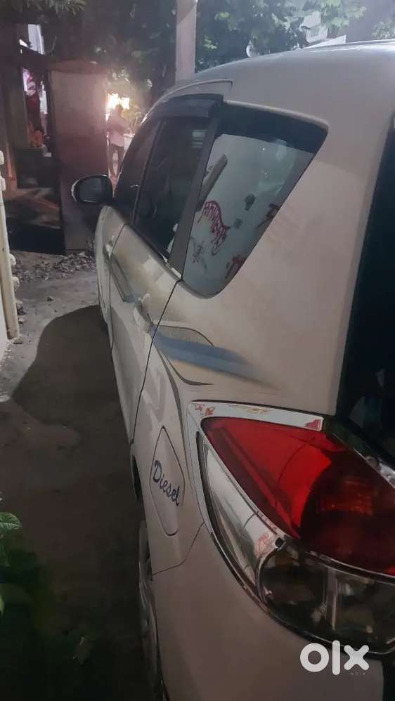 Maruti Suzuki Ertiga 2013 Diesel 270000 Km Driven