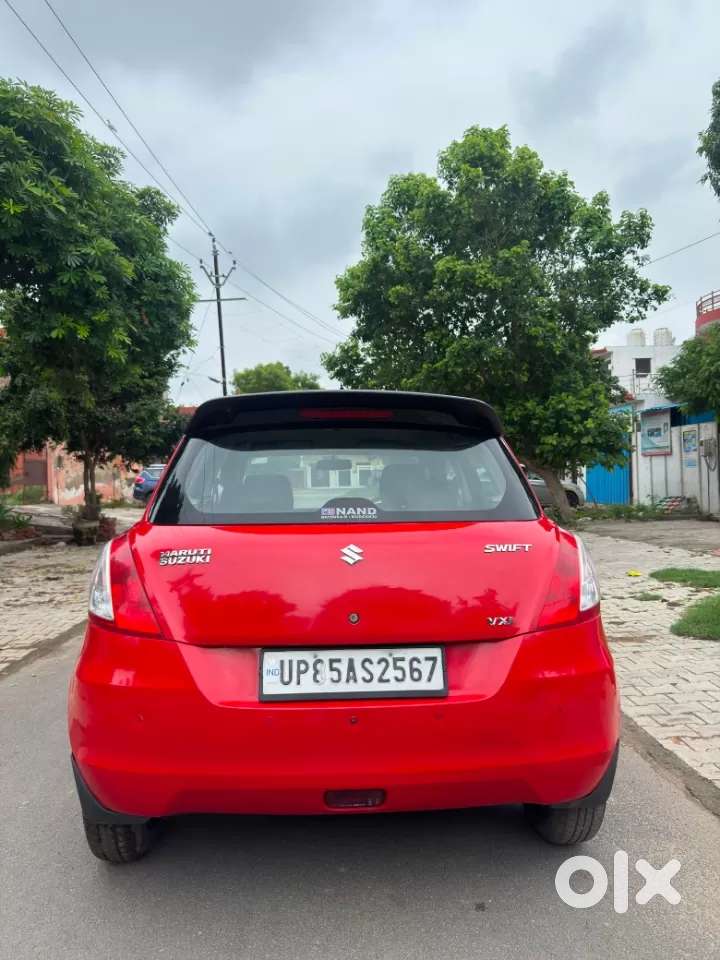 Maruti Suzuki Swift Vxi Optional, 2015, Petrol