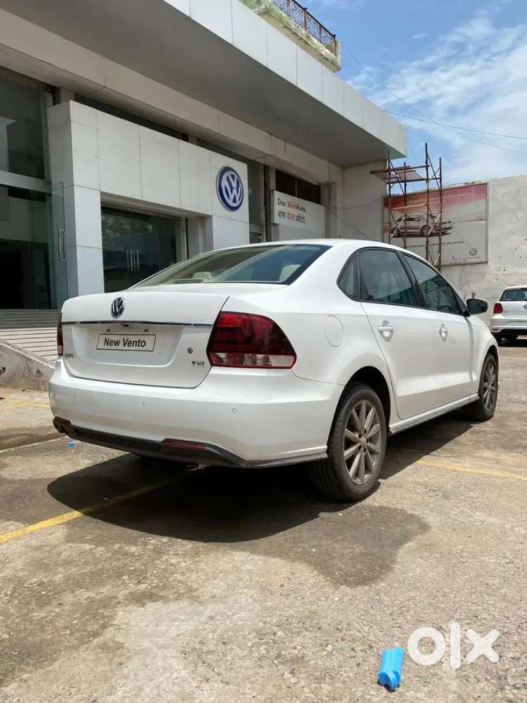 Volkswagen Vento 2011 Diesel Well Maintained Yellow Plate Car