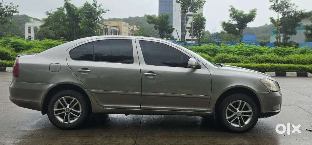 Skoda Laura Skoda-laura-laura-elegance-1.9-tdi--at, 2012, Diesel