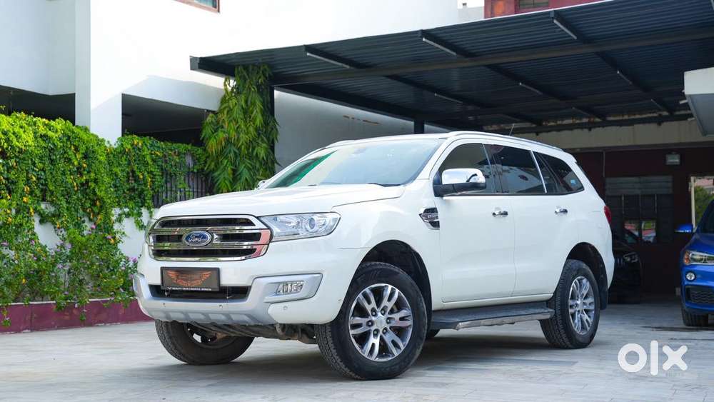 Ford Endeavour 3.2 Titanium At 4x4, 2017, Diesel