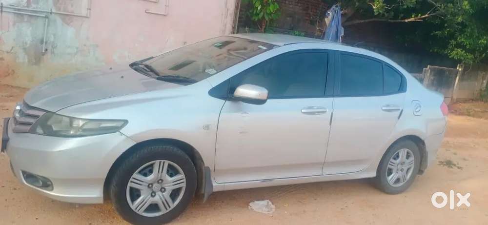 Honda City Petrol Manual 2010 Variant