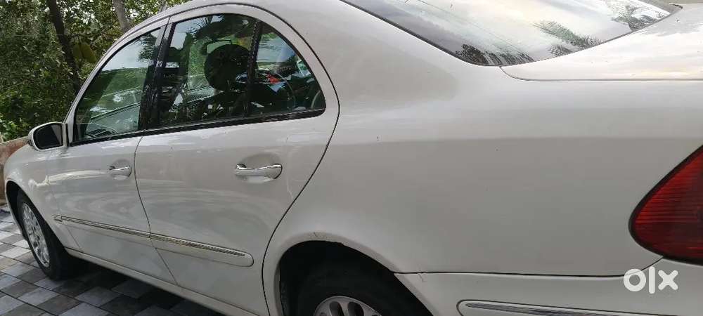 Mercedes-benz E-class 2004 Diesel 200000 Km Driven