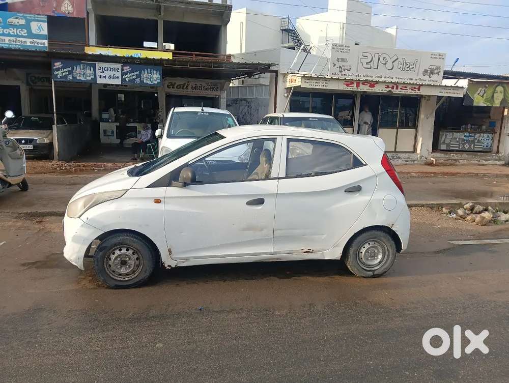 Hyundai Eon Magna+ 2012 Variant