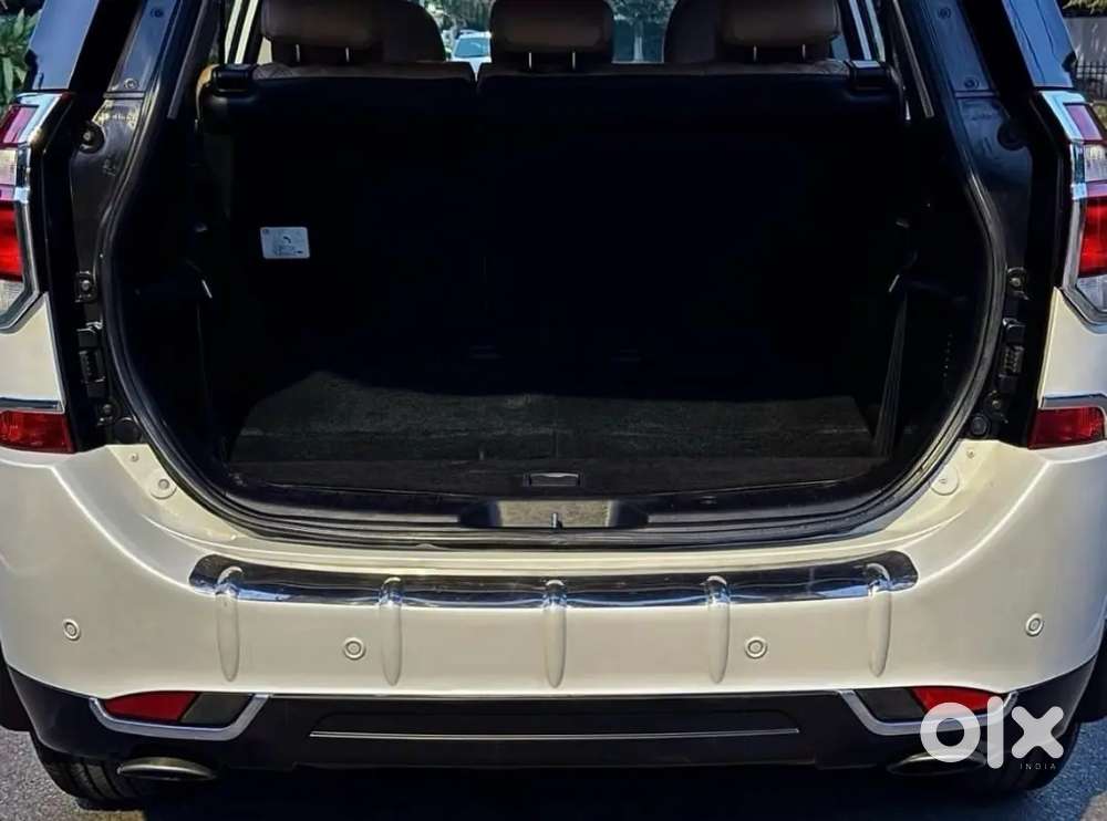 Mahindra Xuv500 2017 Diesel 45000 Km Driven