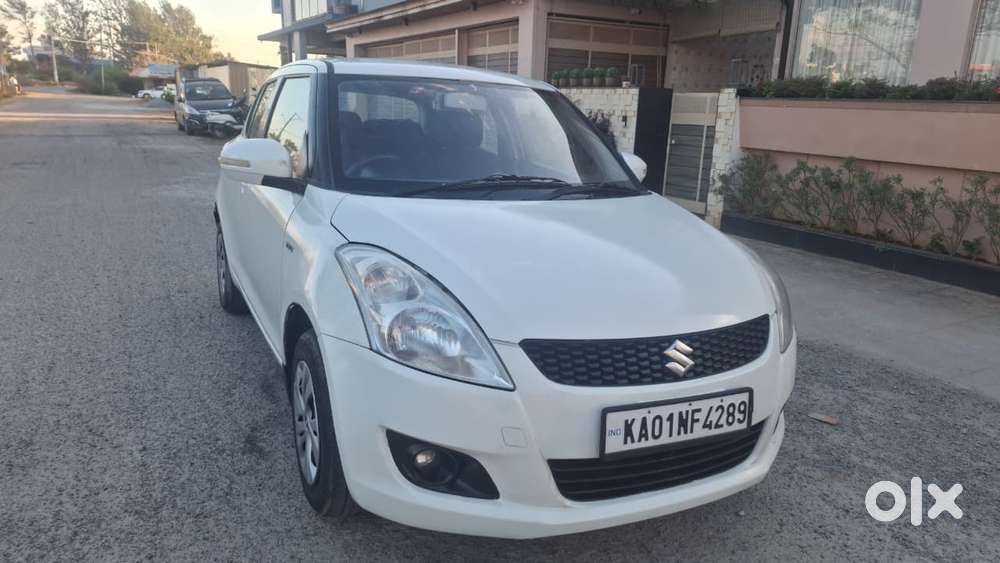 Maruti Suzuki Swift Vxi + Manual, 2013, Petrol