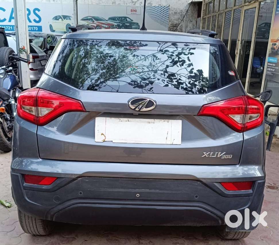 Mahindra Xuv300 W6, 2022, Petrol
