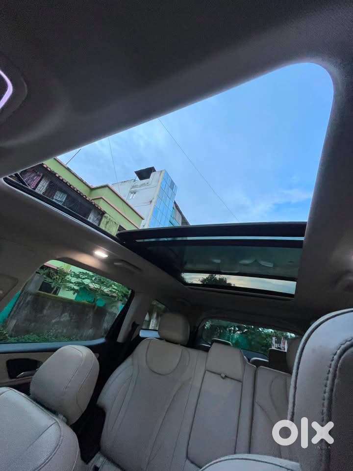 Mahindra Xuv700 2.2 Ax 7 Diesel At Luxury Pack Str, 2026, Diesel