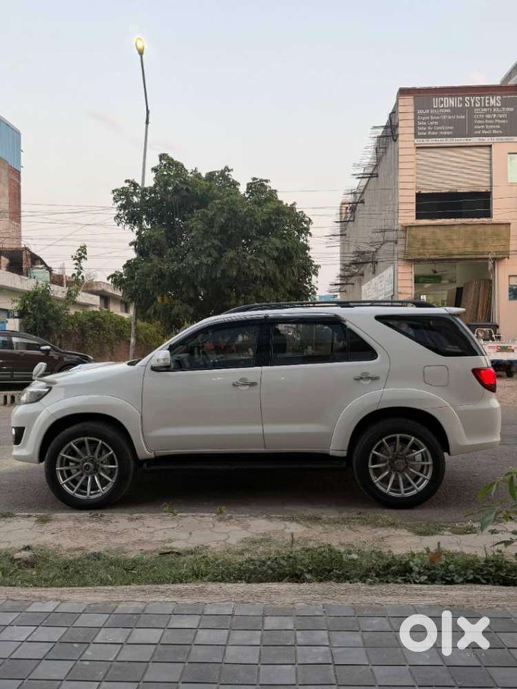 Toyota Fortuner 3.0 4x2 Automatic, 2014, Diesel