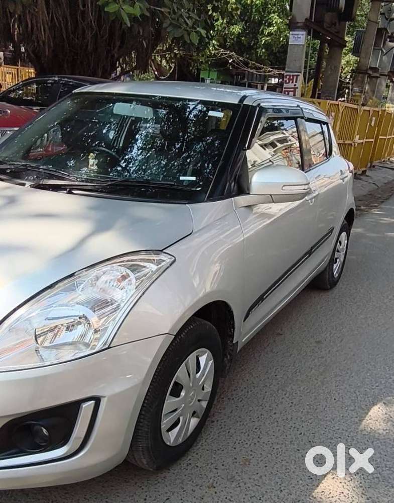 Maruti Suzuki Swift Vxi 1.2 Abs Bs-iv, 2017, Petrol