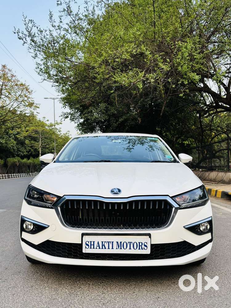 Skoda Slavia Style 1.0l Tsi At, 2023, Petrol