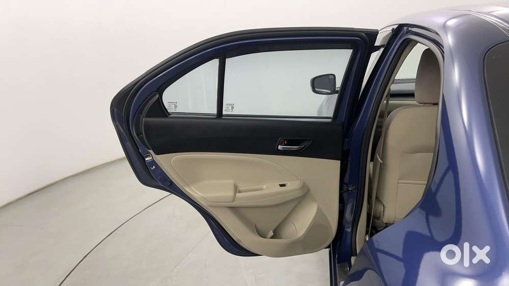 Maruti Suzuki Dzire 1.2 Vxi, 2023, Petrol