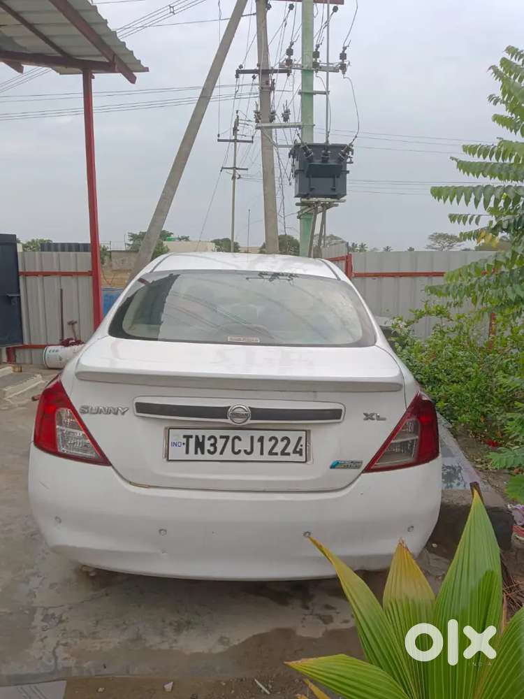 Nissan Sunny 2014