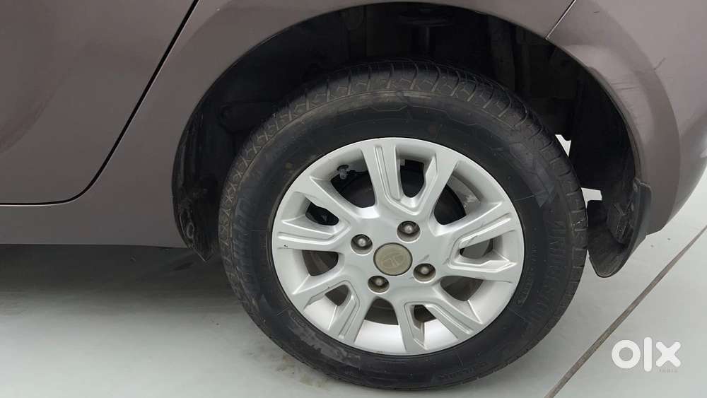 Tata Tiago Xz, 2017, Petrol