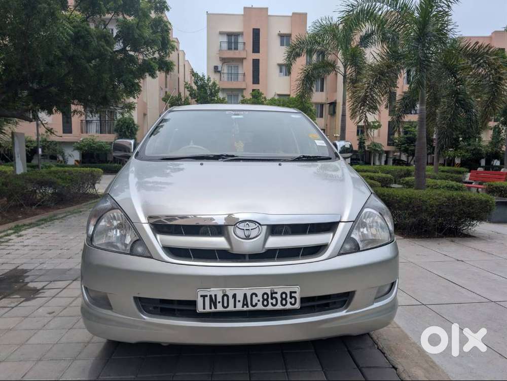 Well Maintained 7 Seater Innova (company Service), 2 Brand New Tyers