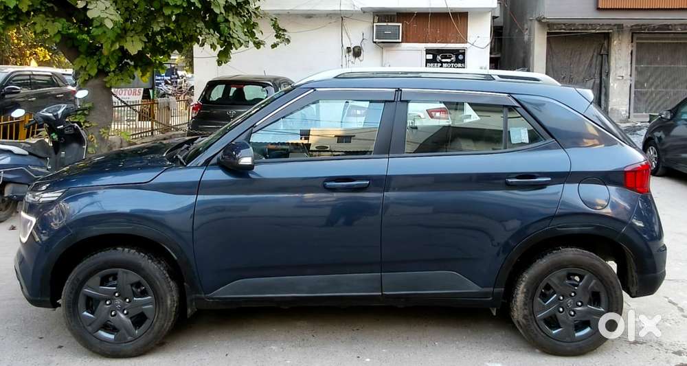 Hyundai Venue 1.2 S Plus, 2022, Petrol