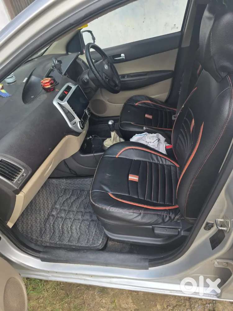 Hyundai I20 Asta Petrol 2013 Car