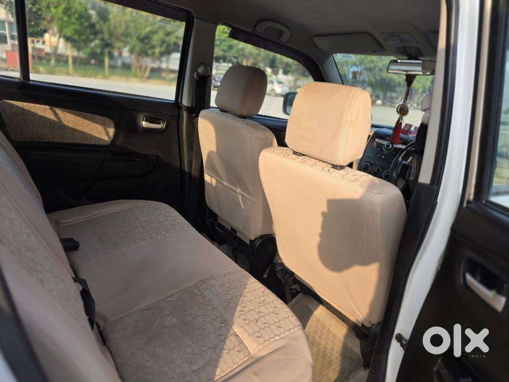 Maruti Suzuki Wagon R Vxi Amt1.2, 2018, Petrol