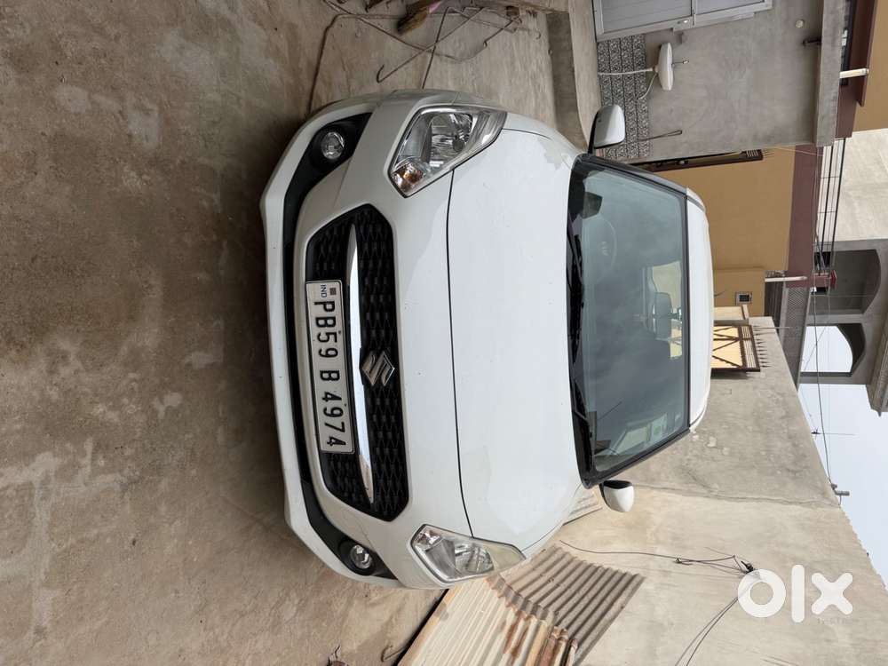 Maruti Suzuki Swift 2021 Petrol 74000 Km Driven