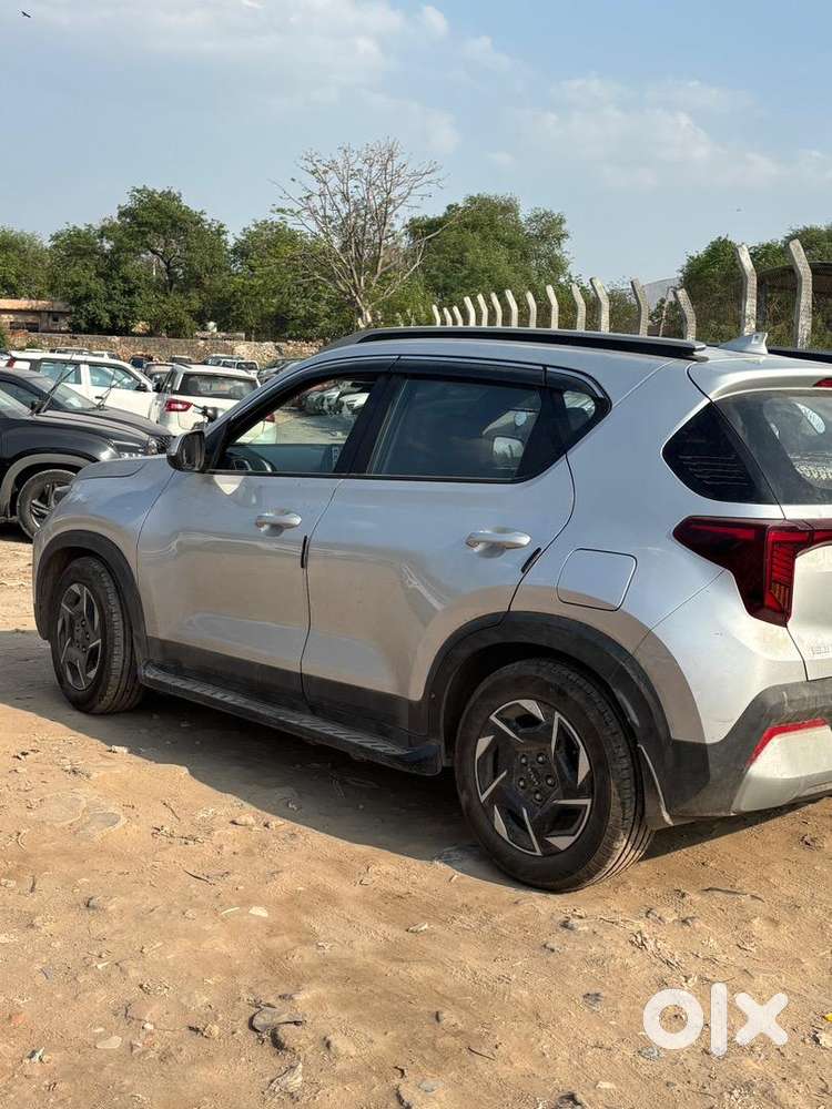 Kia Sonet Petrol Well Maintained