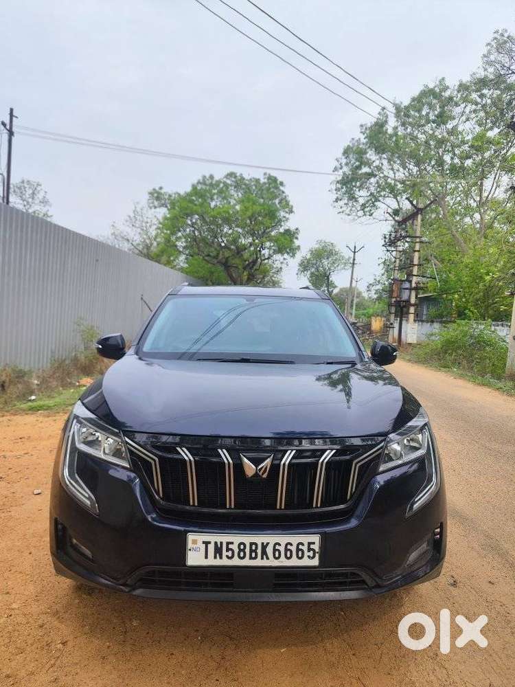Mahindra Xuv700 2.0 Mx Petrol Mt 5 Str, 2023, Petrol