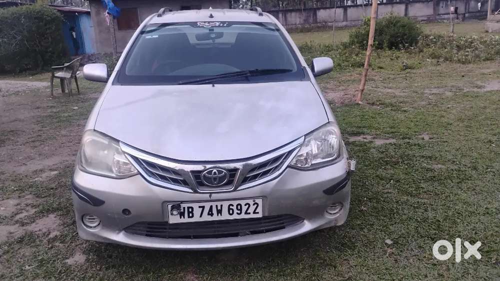 कभी ना खराब ना होने वाली गाड़ी Toyota Etios Liva Gd