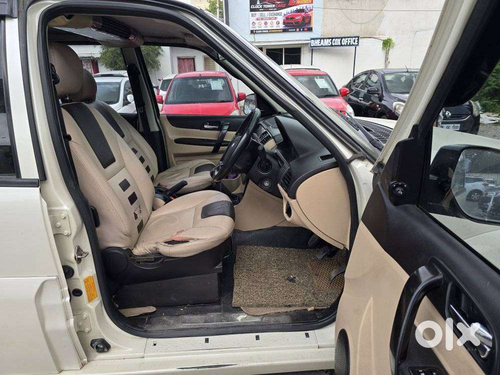 Tata Safari Storme Lx, 2014, Diesel
