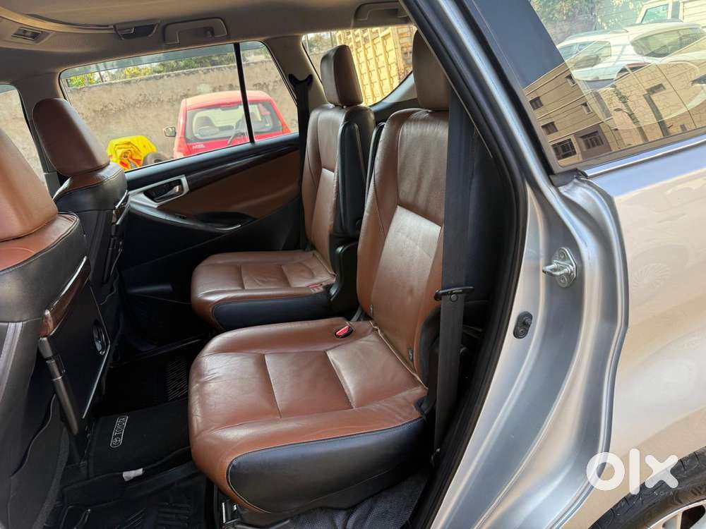 Toyota Innova Crysta 2.8 Zx At, 2016, Diesel