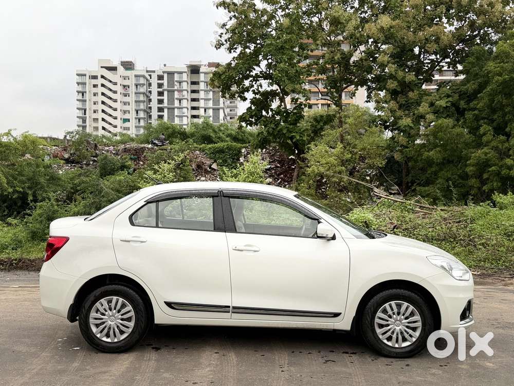 Maruti Suzuki Swift Dzire Vxi(o) Mt, 2023, Petrol