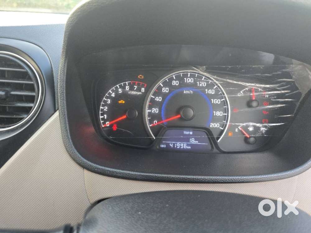 Hyundai Grand I10 2013-2016 Sportz, 2015, Petrol