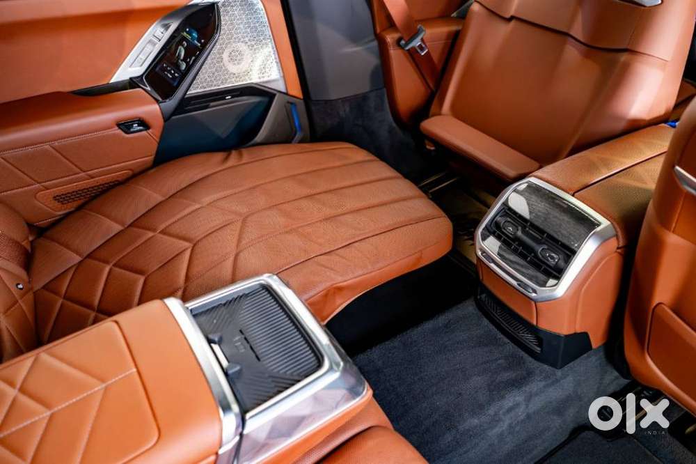 Bmw I7 Xdrive60, 2025, Electric