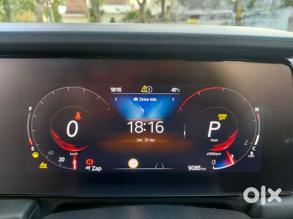 Mahindra Xuv700 2.2 Ax 7 Diesel At Str, 2025, Diesel