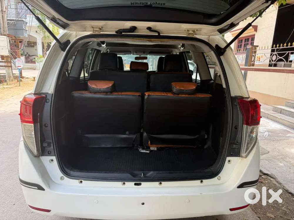 Toyota Innova Crysta 2016 Diesel 215000 Km Driven