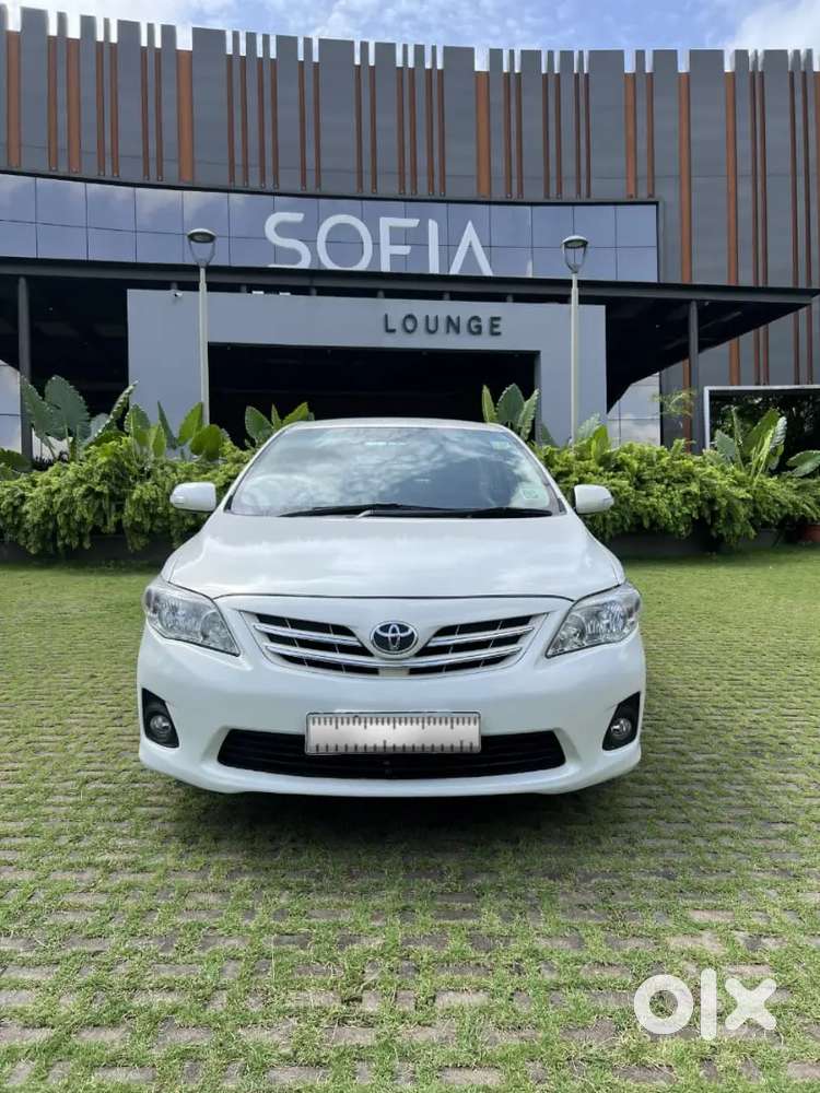 Toyota Corolla Altis 2011 Cng & Hybrids 100000 Km Driven