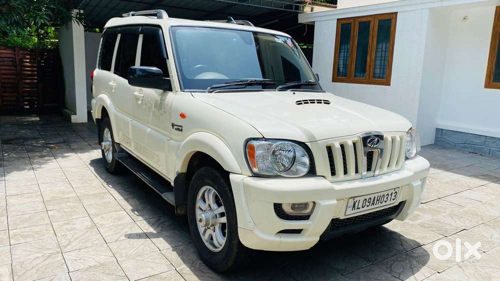 Mahindra Scorpio Diesel Automatic 2014
