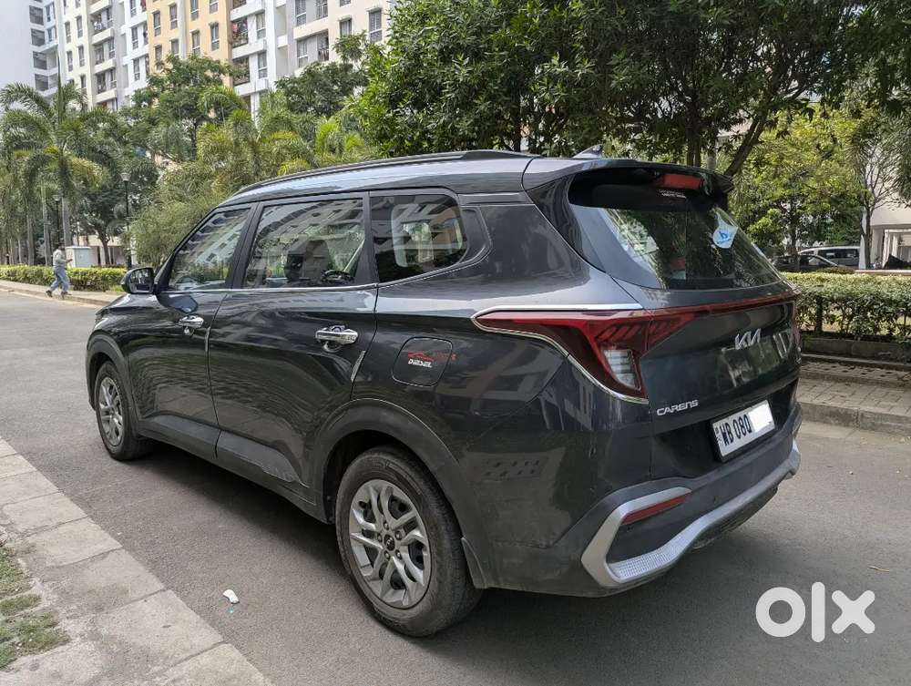 Kia Carens 2023 Diesel 21000 Km Driven