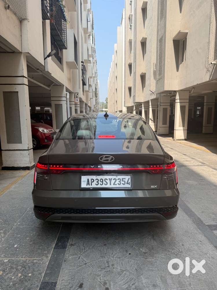 Hyundai Verna Petrol 2023
