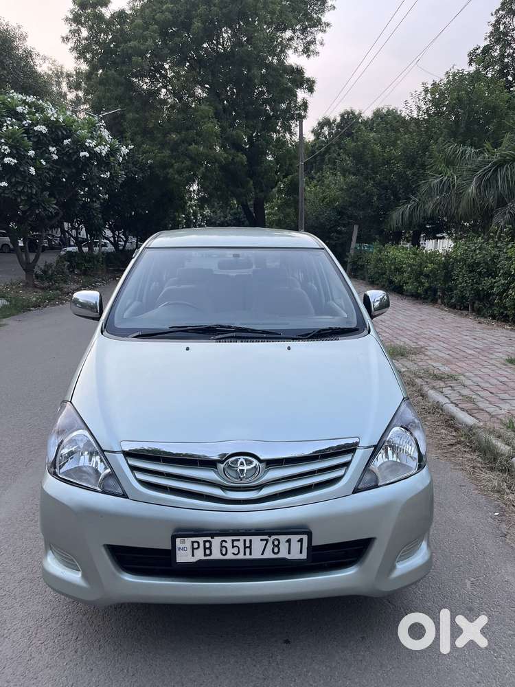 Toyota Innova 2.5 Vx (diesel) 7 Seater Bs Iv, 2009, Diesel