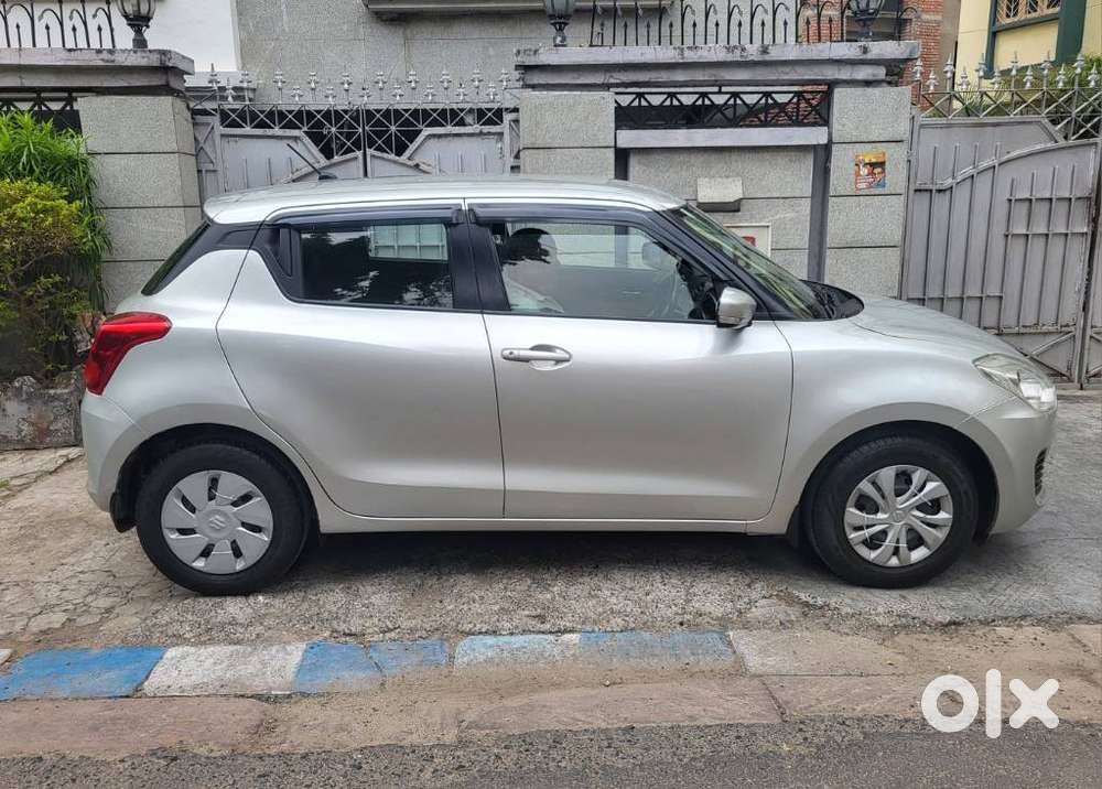 Maruti Suzuki Swift Vxi + Manual, 2022, Petrol