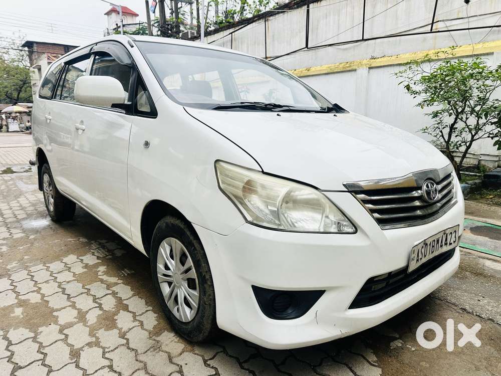 Toyota Innova 2012-2013 2.5 E Diesel Ms 8-seater, 2014, Diesel