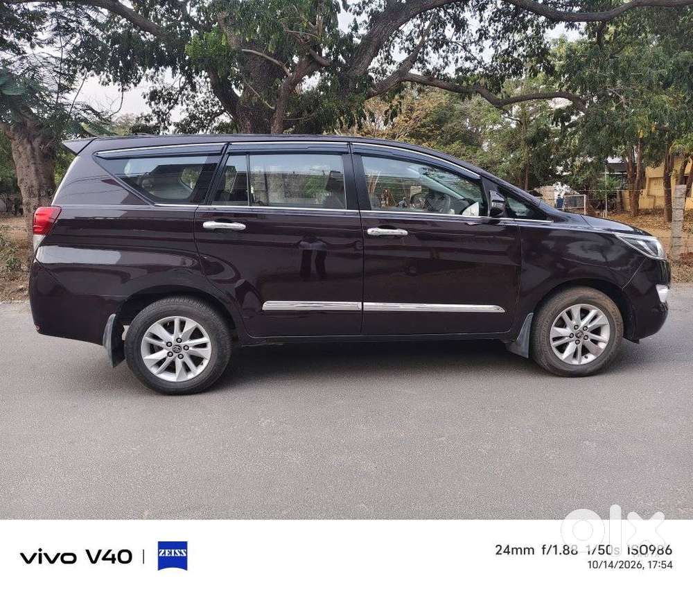 Toyota Innova Crysta 2.4 G Mt 7 Str, 2018, Diesel