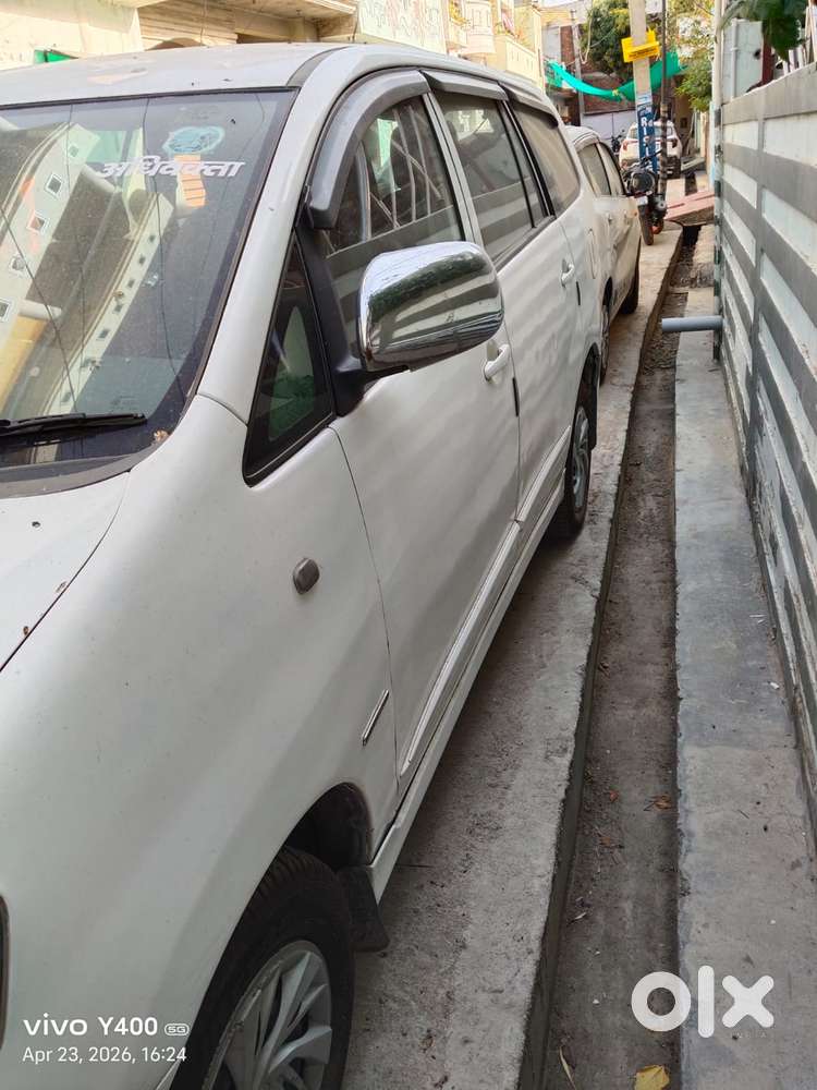 Toyota Innova 2.5 Gx 7 Str Bs-iii, 2014, Diesel