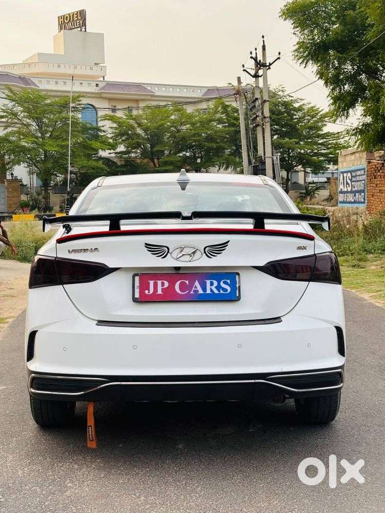Hyundai Verna 1.5 Sx Ivt, 2022, Petrol