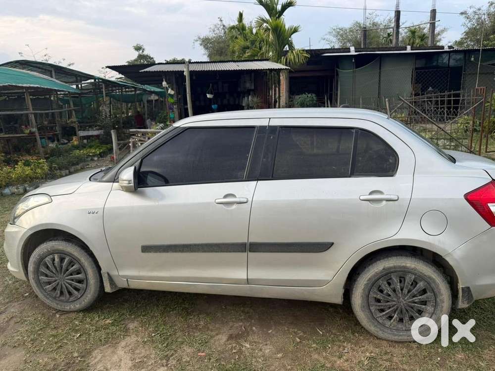 Maruti Suzuki Swift Dzire 2017 Petrol Good Condition One Handle Car