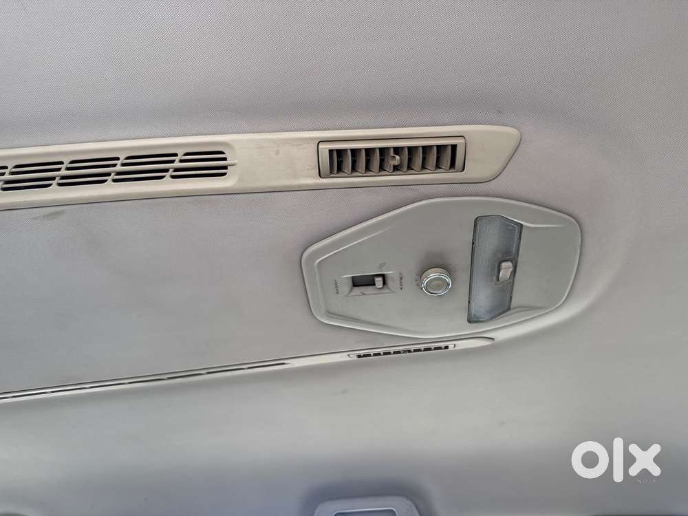 Mahindra Marazzo M6, 2018, Diesel